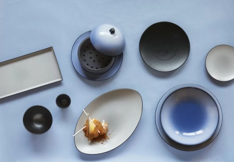 EQUINOXE Talerz płaski czarny REVOL